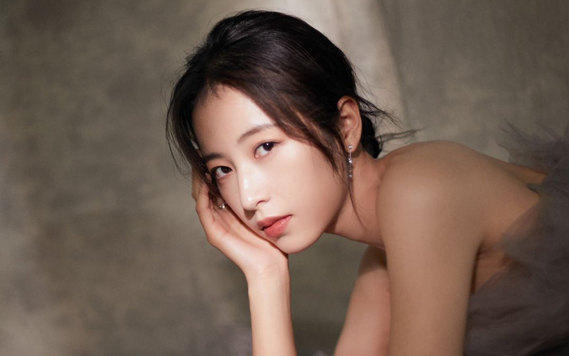 德甲战术创新成果突出，精彩连续不断，德甲的主张