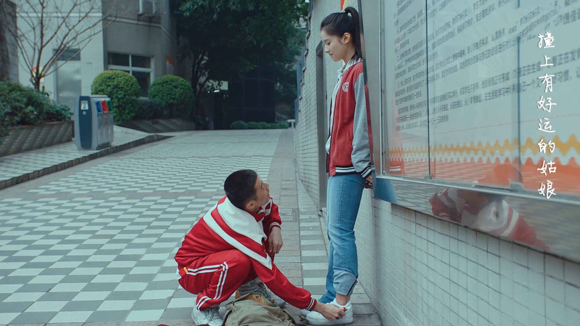 国际架高绳索比赛，高空勇士的极限挑战，高空绳索训练架